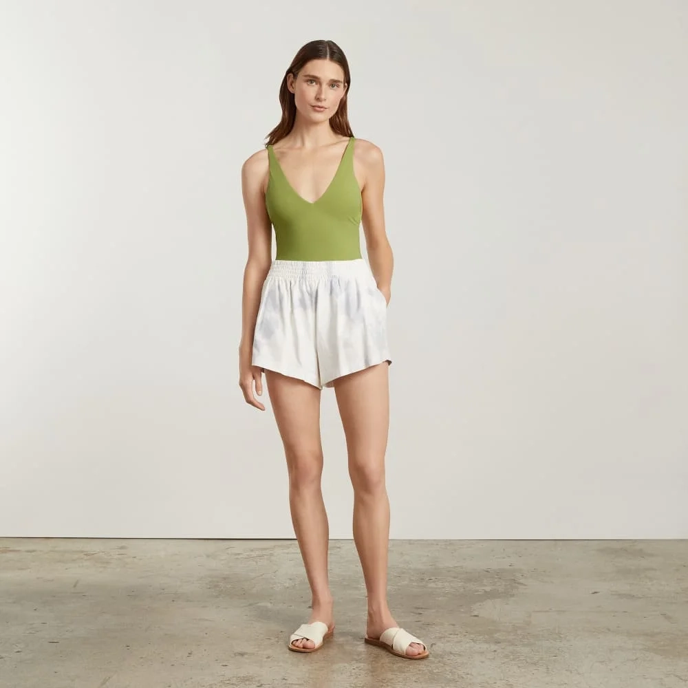 The V-Neck One-Piece | Pepper (5)