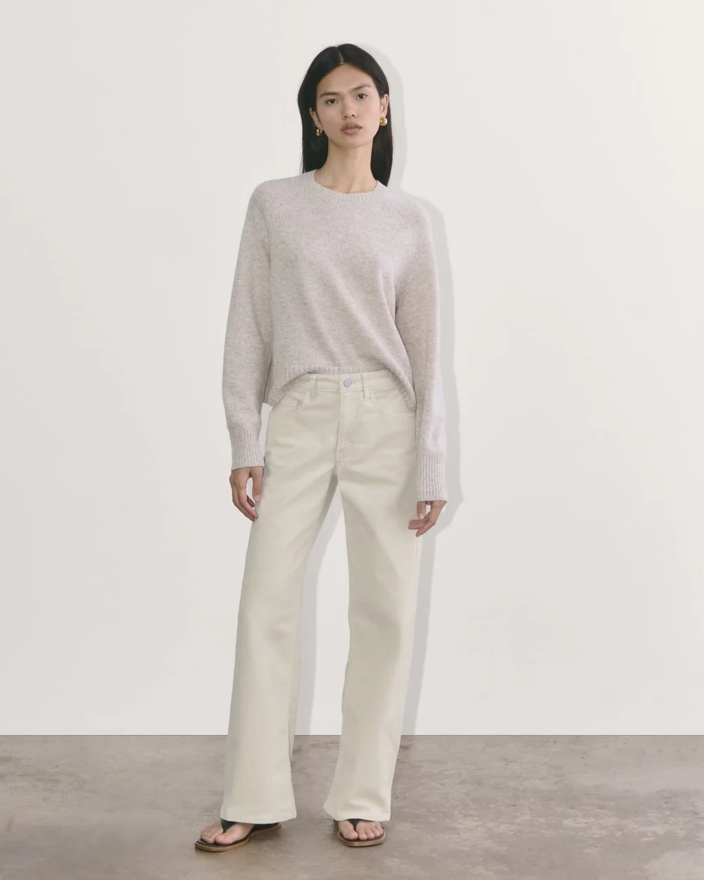 The Mid-Way Pant in Corduroy | Sandstone (4)