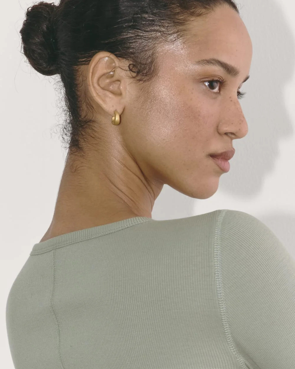 The Luxe Rib Long-Sleeve Crew | Sage Green (3)
