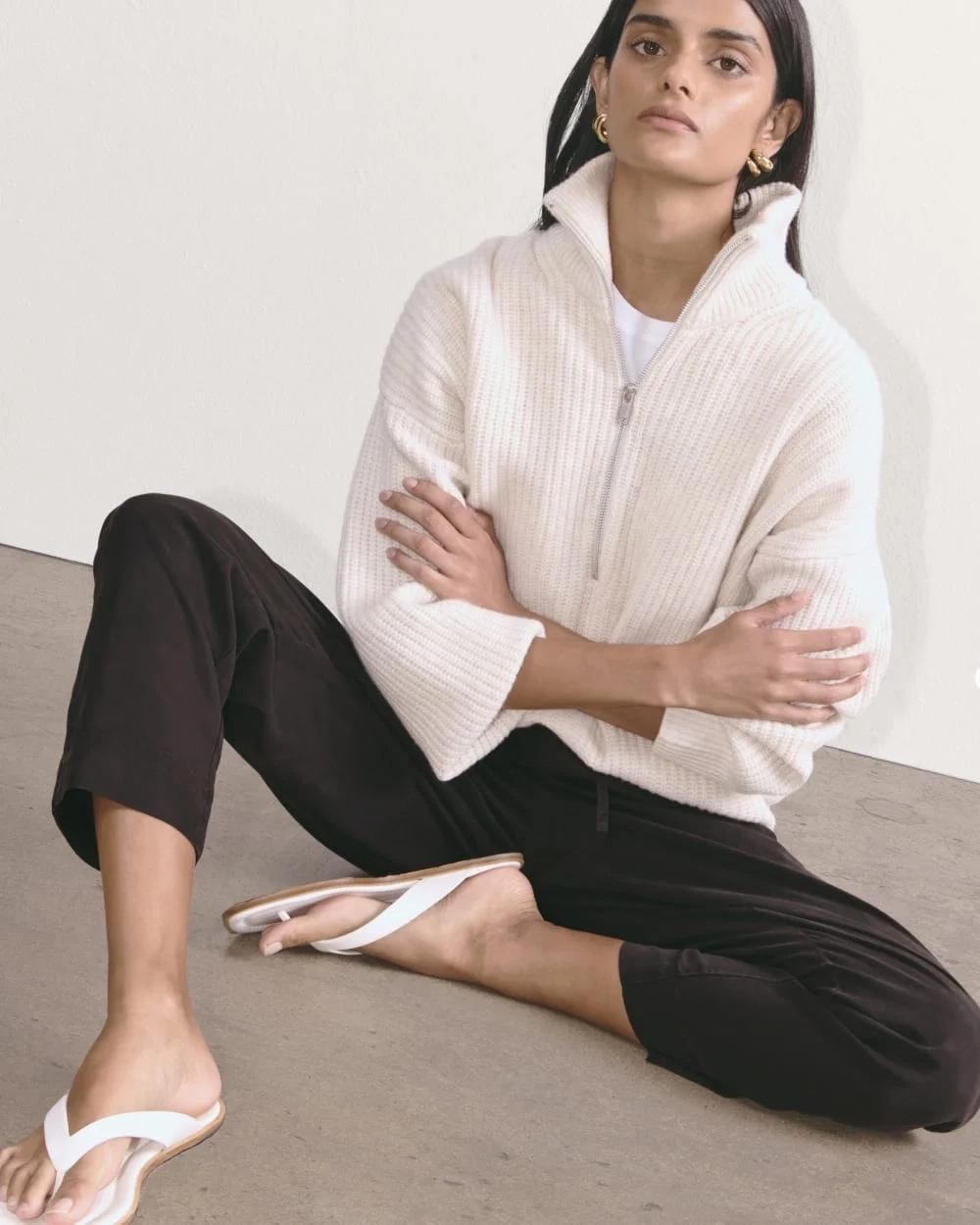 The Tapered Pant in Butterlite | Black (3)