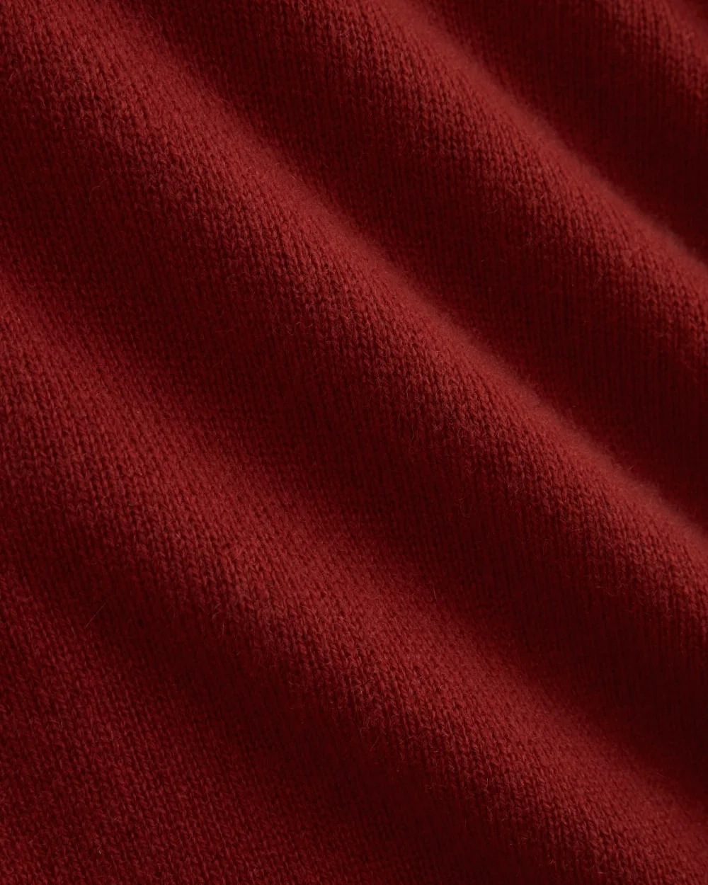 The Boxy Turtleneck in Cashmere | Berry Red (4)