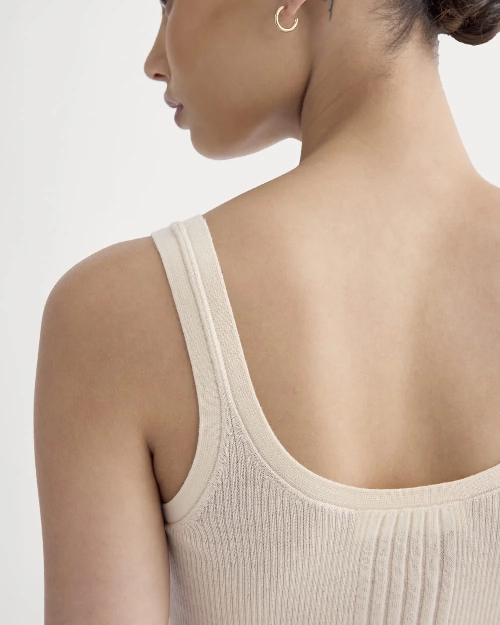 The Light Ribbed Cami in Ultrasoft Merino | Parchment (2)