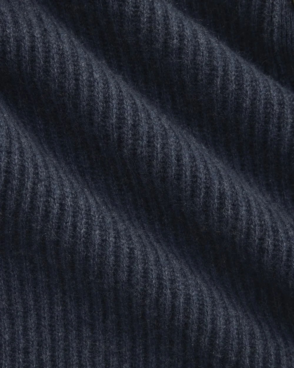 The Cocoon Henley in Wool Cashmere | Indigo (3)