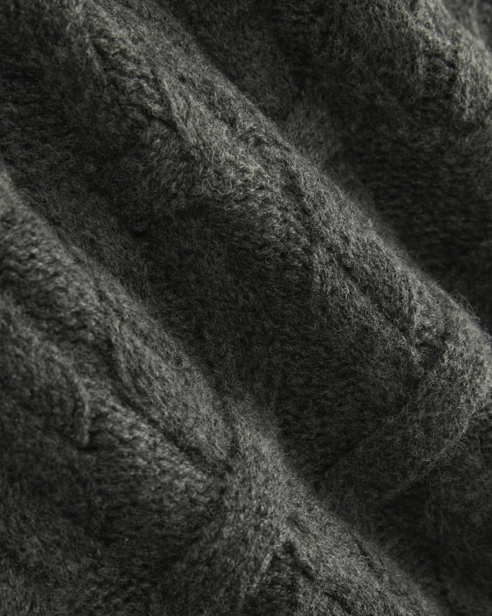 Cable Knit Crew in Luxe Merino | Heathered Soot (4)