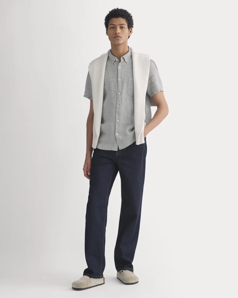 The Classic Short-Sleeve Shirt in Linen | Agave Green (2)