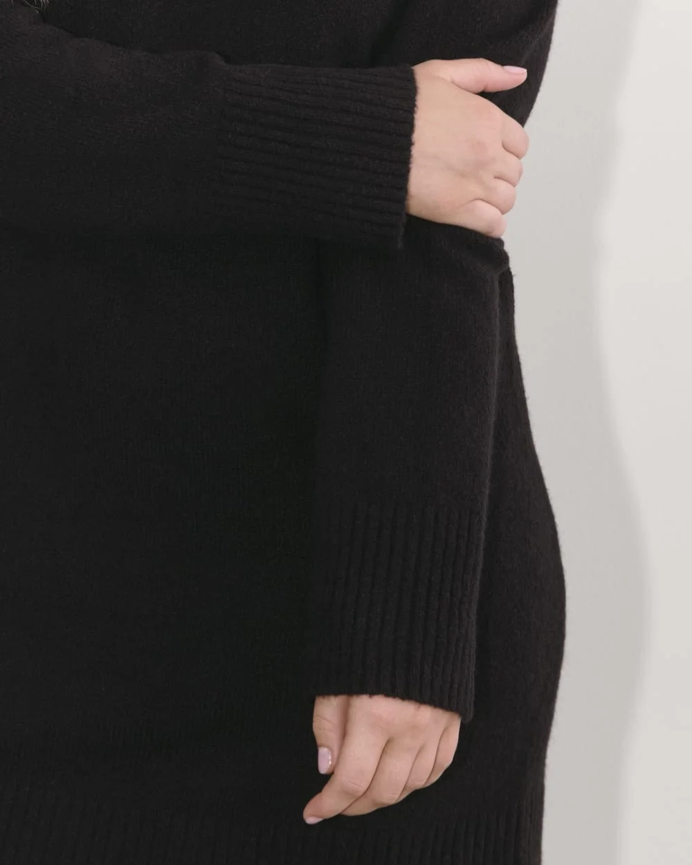 The Sweater Dress in Plush Cotton | Black (2)