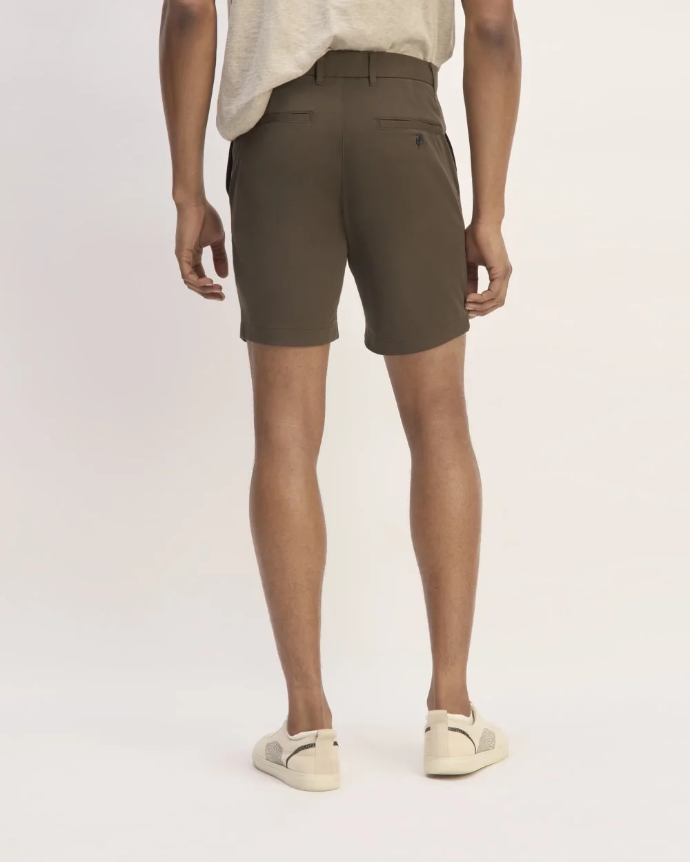 The 7” Slim-Fit Performance Chino Short | Carob (2)