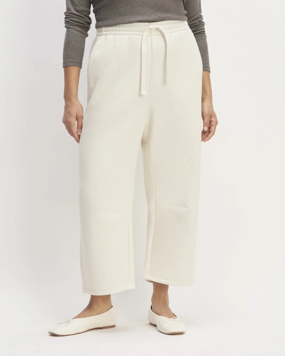 The ReTrack Barrel Sweatpant | Bone (3)