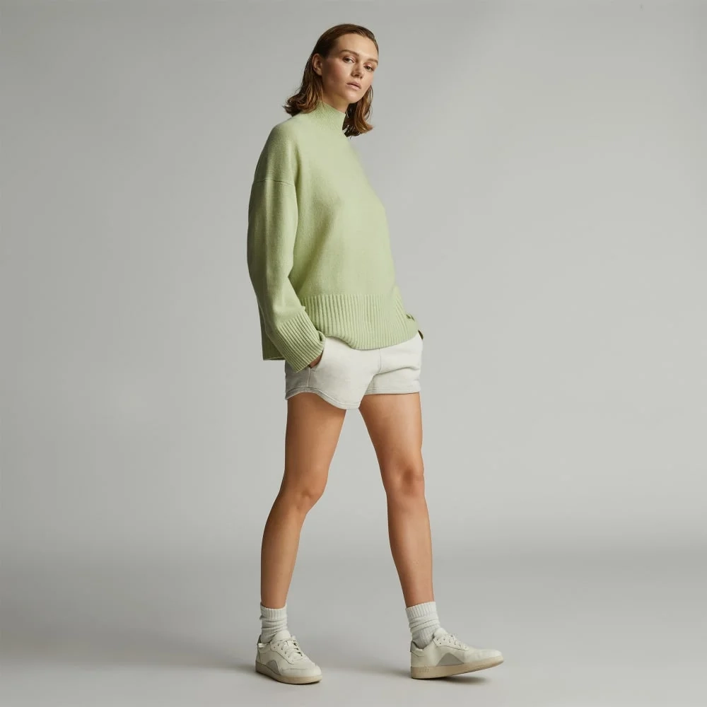 The Cashmere Oversized Turtleneck | Seafoam Green (6)
