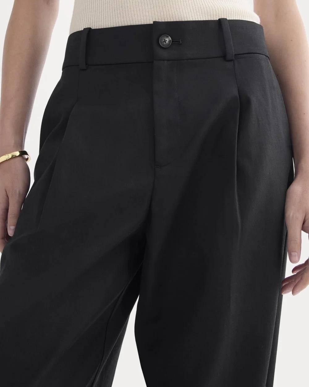 Wide-Leg Trouser in Buttersmooth | Black | 30" Inseam (4)