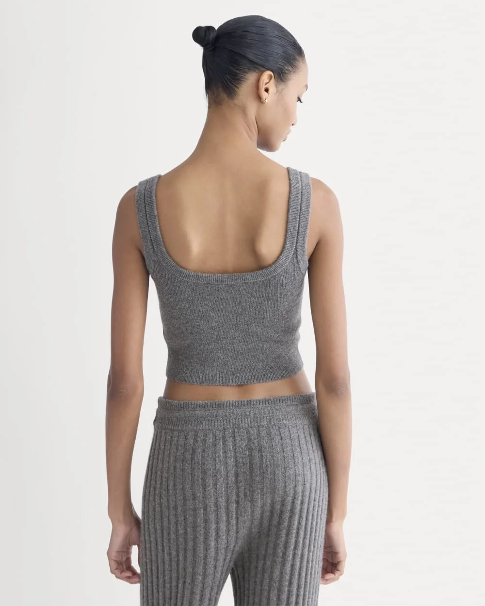 Cashmere Cropped Tank | Heather Charcoal (3)