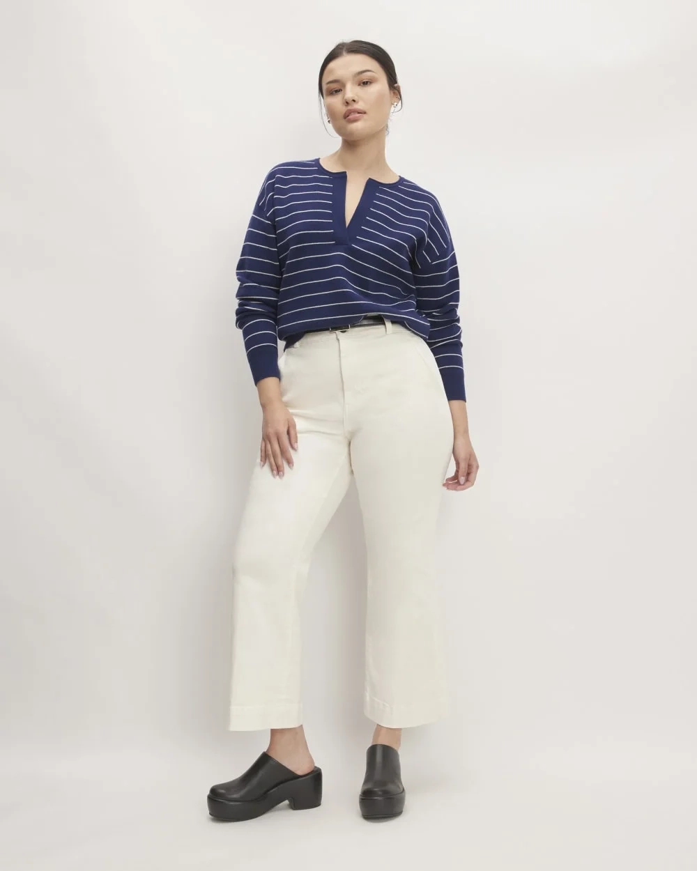The Cotton-Merino Vintage Henley | Bright Navy / Canvas (3)