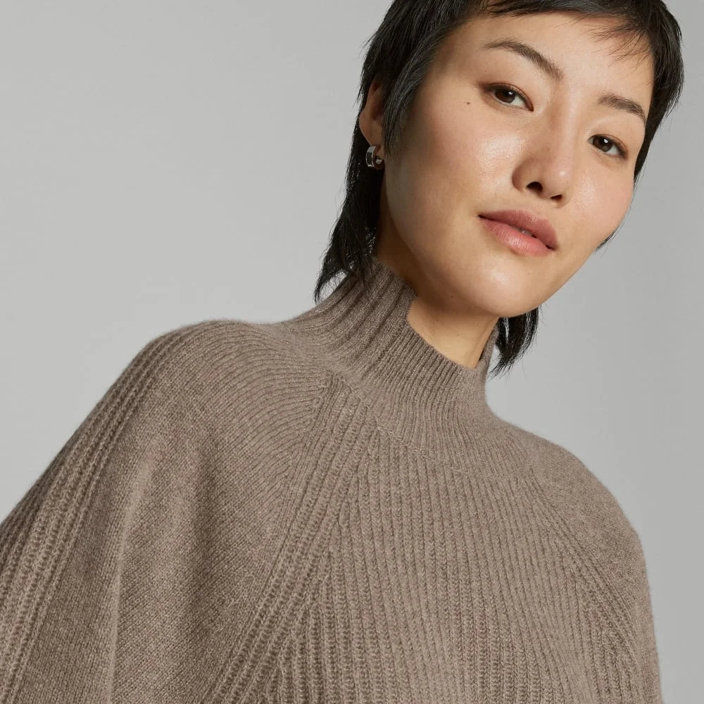 The Cashmere Ribbed Turtleneck | Heathered Taupe Grey (2)