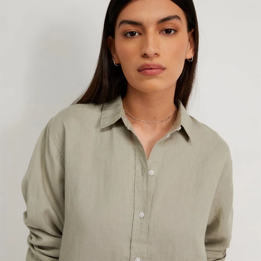 The Must-Have Shirt in Linen | Seagrass (5)