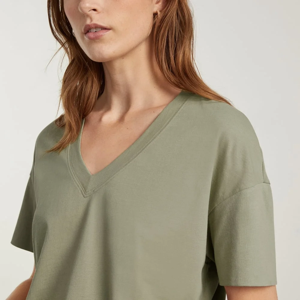 The Organic Cotton Slouchy V-Neck | Reed (3)