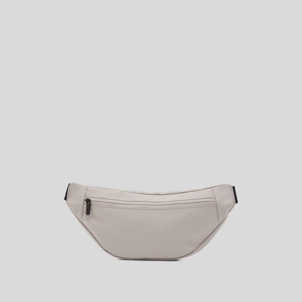 The Renew Transit Fanny Pack | Warm Quartz (with label) (3)