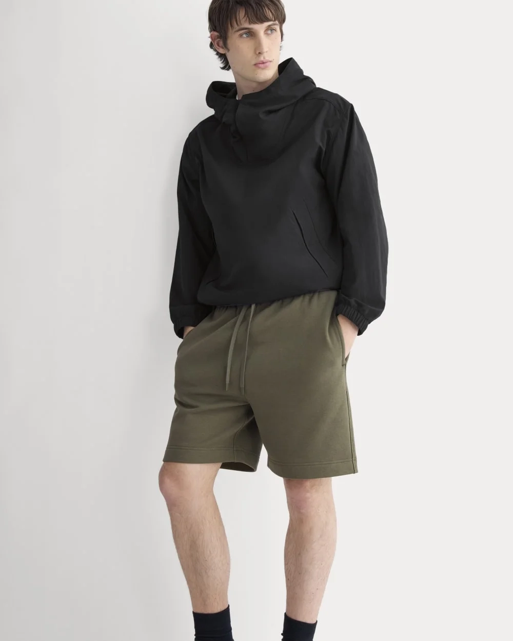 Luxe Fleece Easy Short | Olive Night (5)