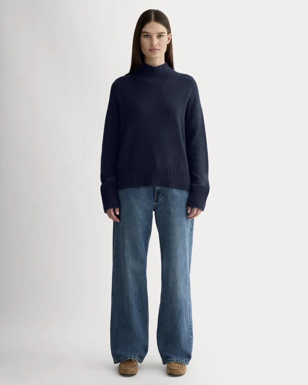 The Boxy Turtleneck in Everyday Cotton | Navy (2)
