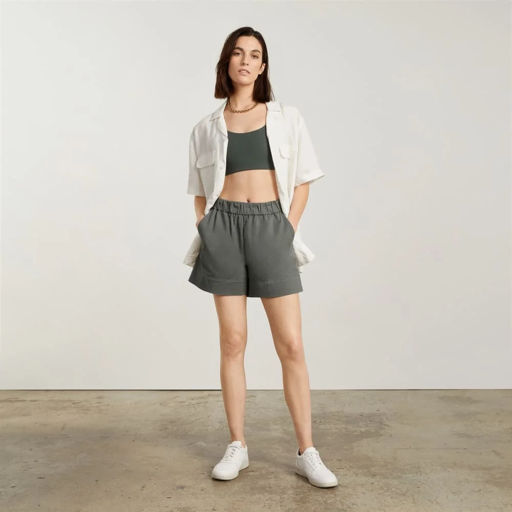 The Easy Short | Pewter Green (3)