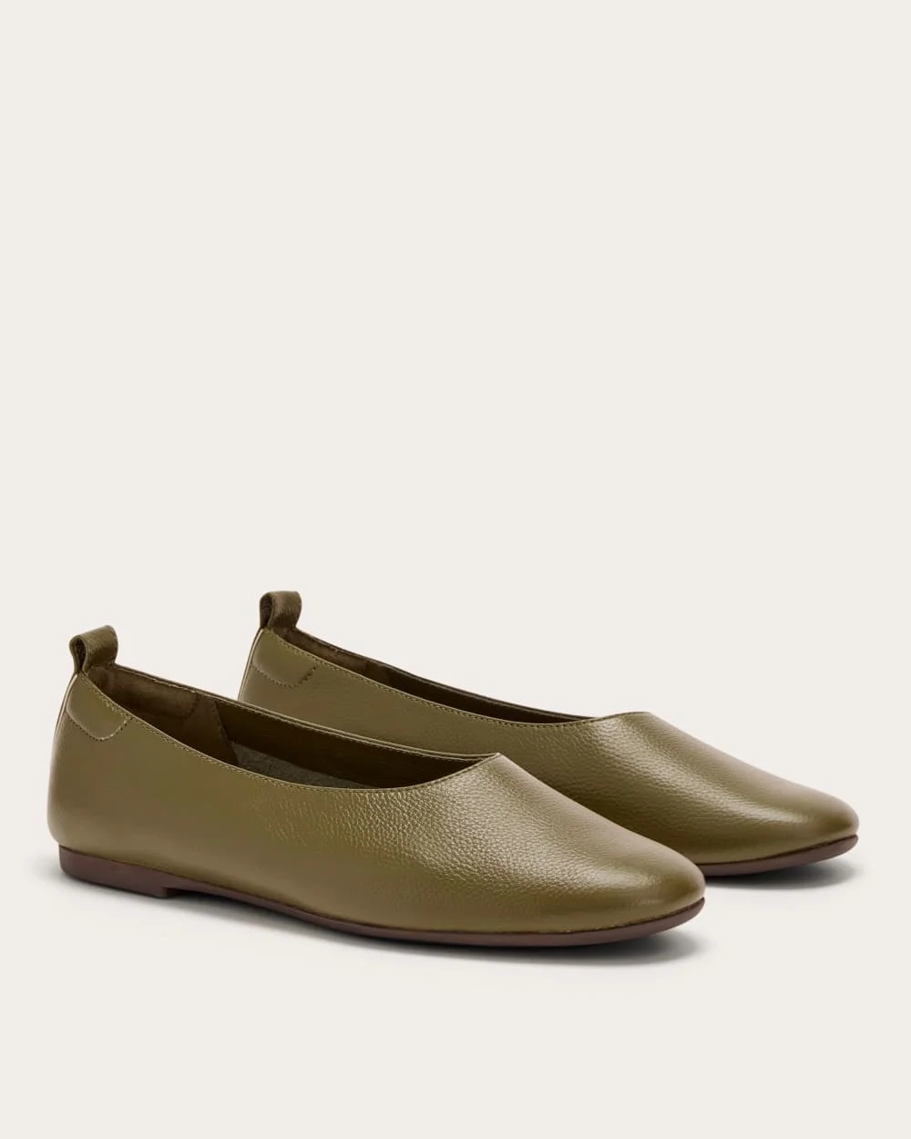 The Day Glove | Birch Green (2)