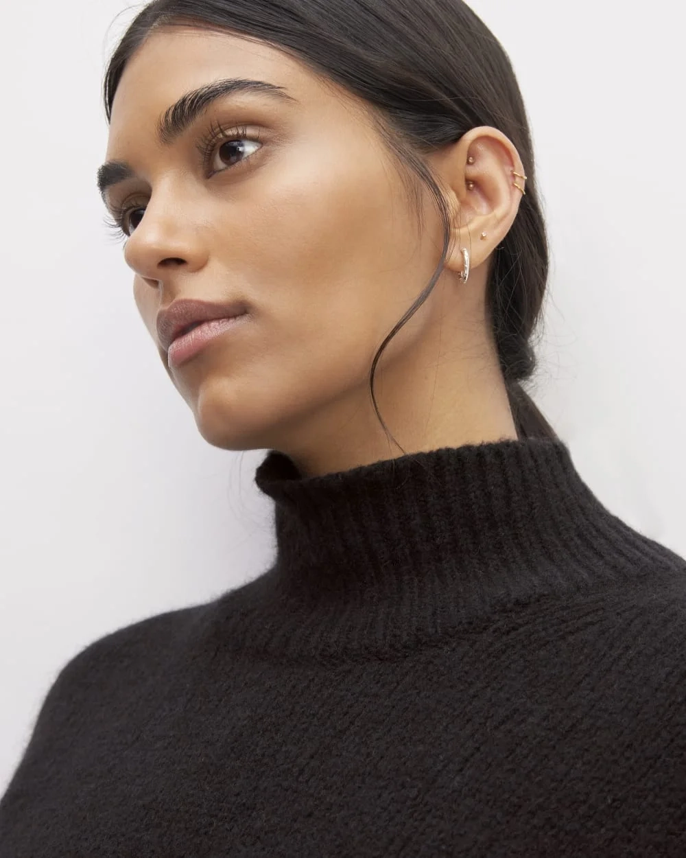 The Cloud Oversized Turtleneck | Black (5)