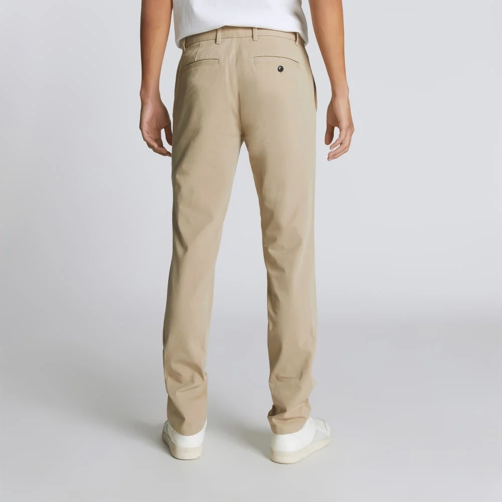 The Straight Fit Performance Chino | Uniform | Trench Coat Khaki | Straight (4)