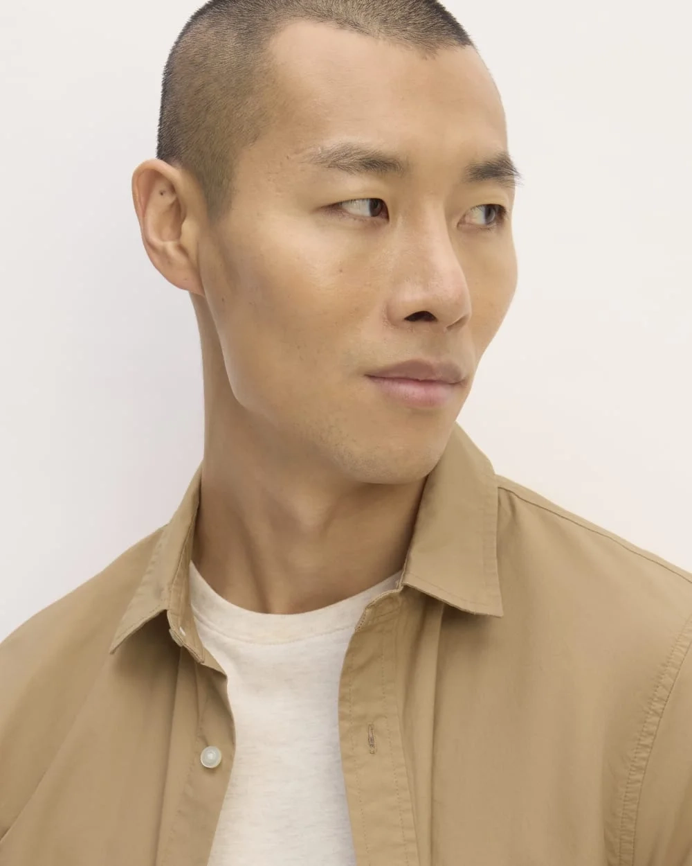 The Supima® Short-Sleeve Poplin Shirt | Tiger's Eye (2)