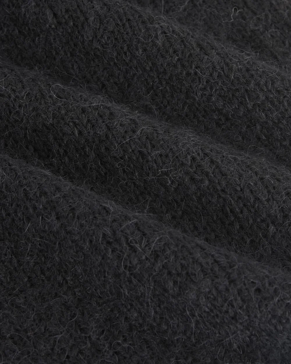 Plush Alpaca Scarf | Black/ Skyway (3)