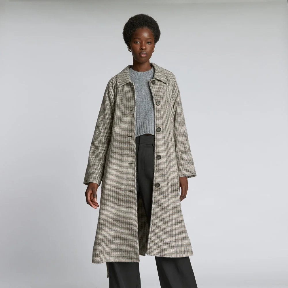 The Italian ReWool® Trench | Pewter Houndstooth (3)
