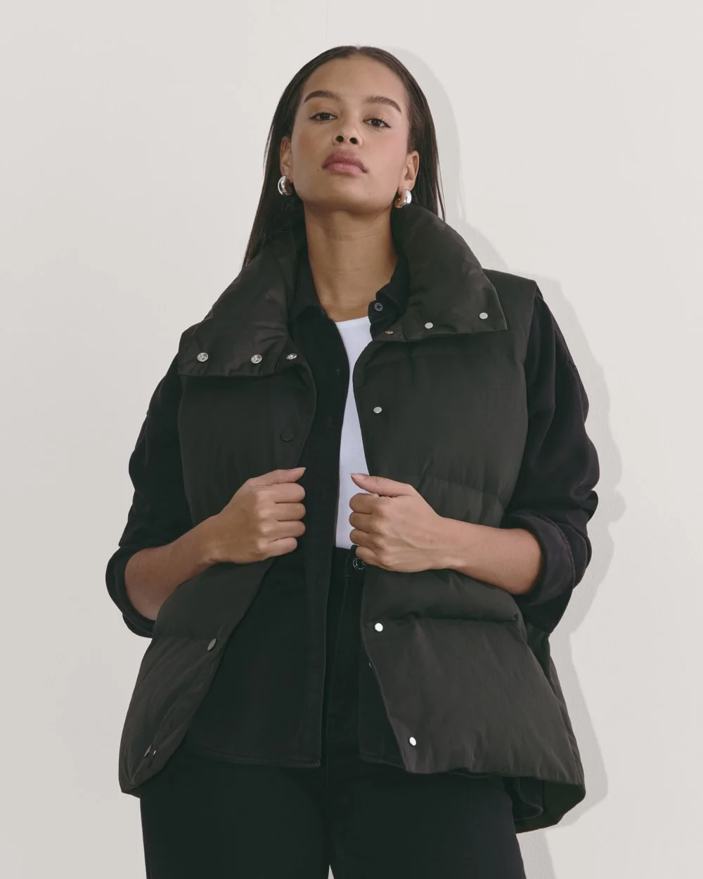 The Puffer Vest | Black (4)