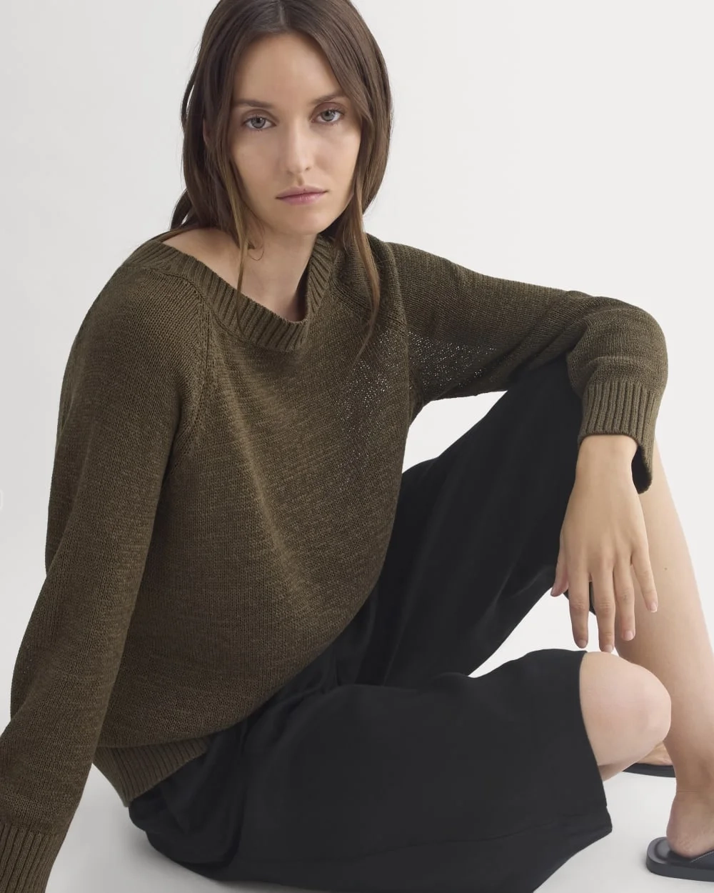 Wide-Neck Crew Sweater in Tape Yarn | Beech (3)