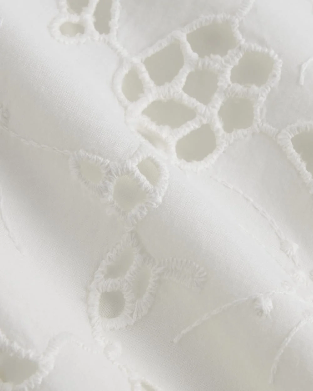 The Eyelet Pull-On Short | Bone (5)