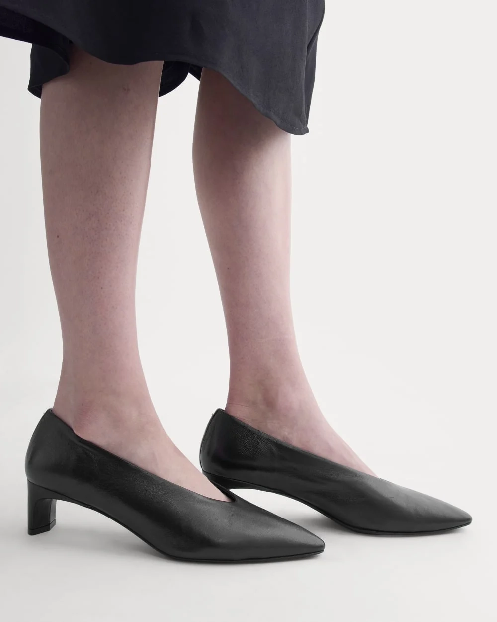 Made in Italy Almond-Toe Pump | Black Leather (4)
