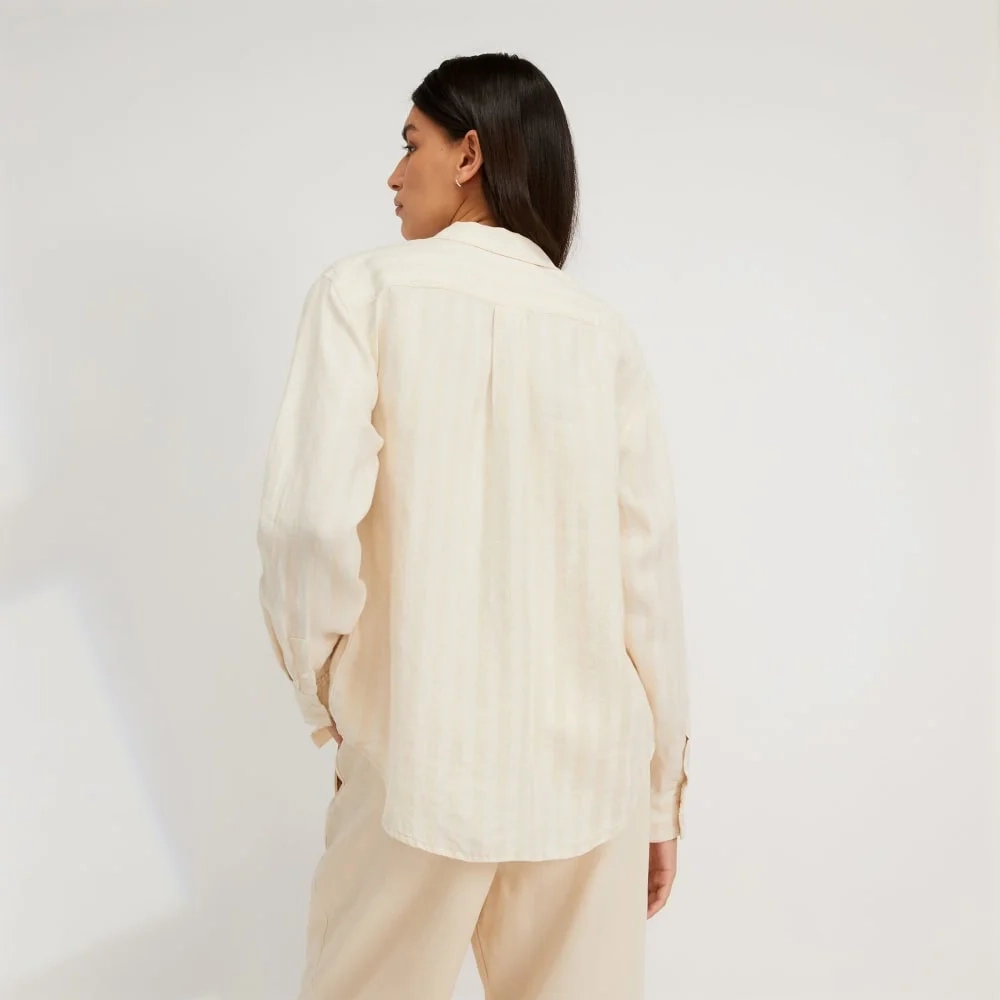 The Must-Have Shirt in Linen | Brazilian Sand / Canvas Tan (3)