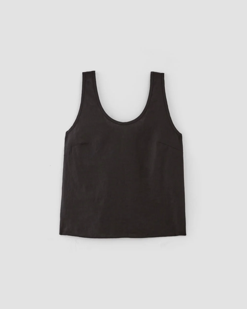 The Scoop Tank in Linen | Black (3)