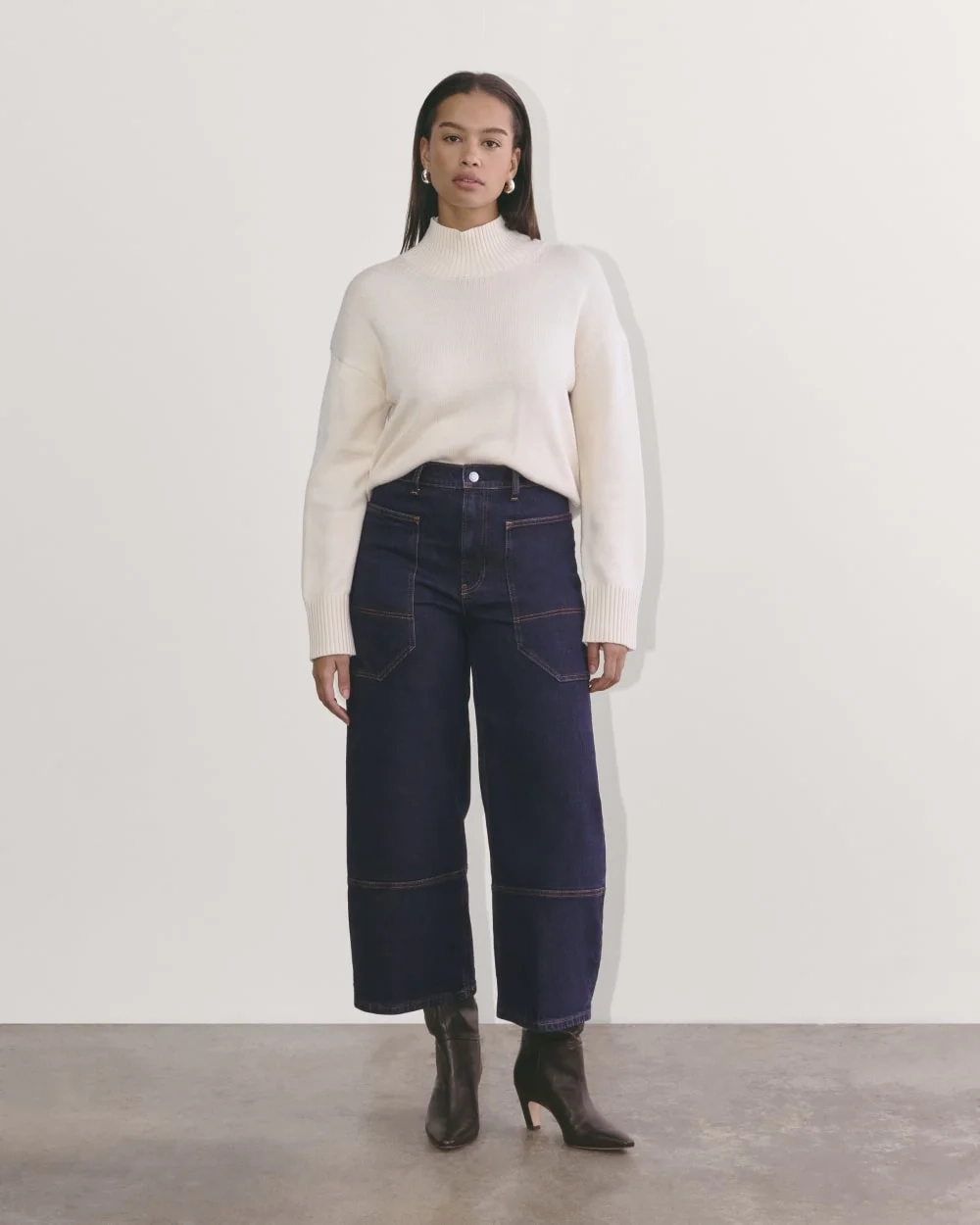 The Way-High® Gardener Cropped Jean | Deep Rinse (3)