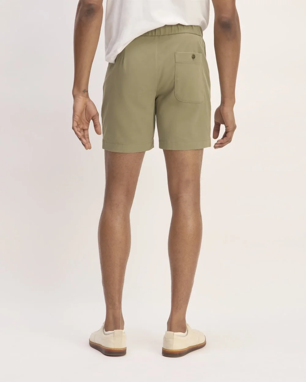 The Pull-On Performance Chino Short | Pale Green (4)