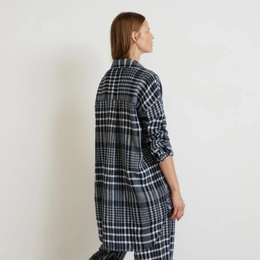 The Way-Long Linen Shirt | Canvas Tan / Navy (3)