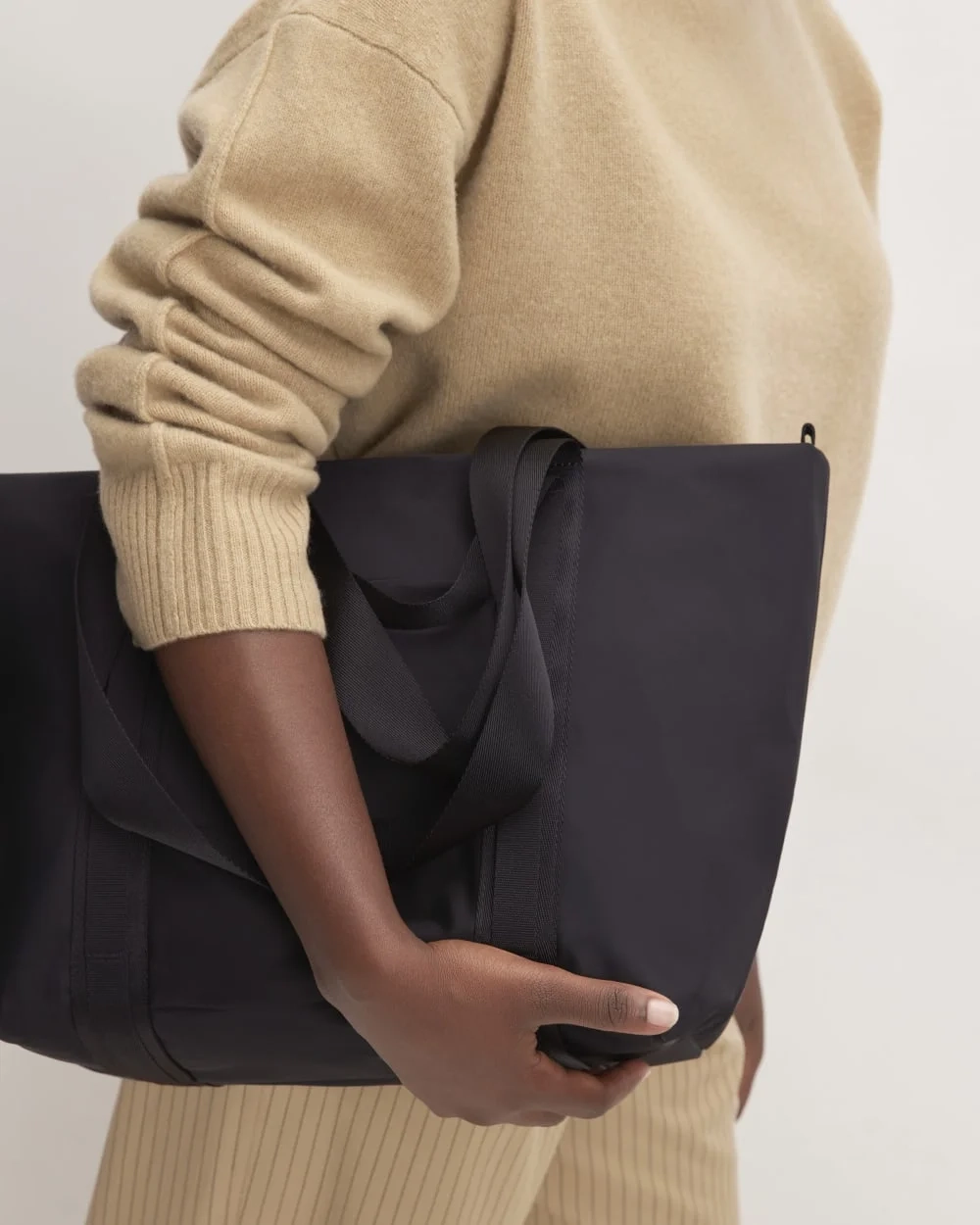 The Recycled Nylon Tote | Black (3)
