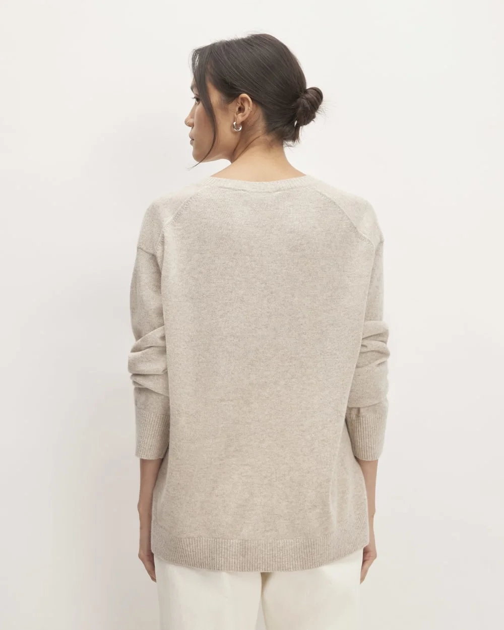 The Classic V in Cashmere | Canvas (4)