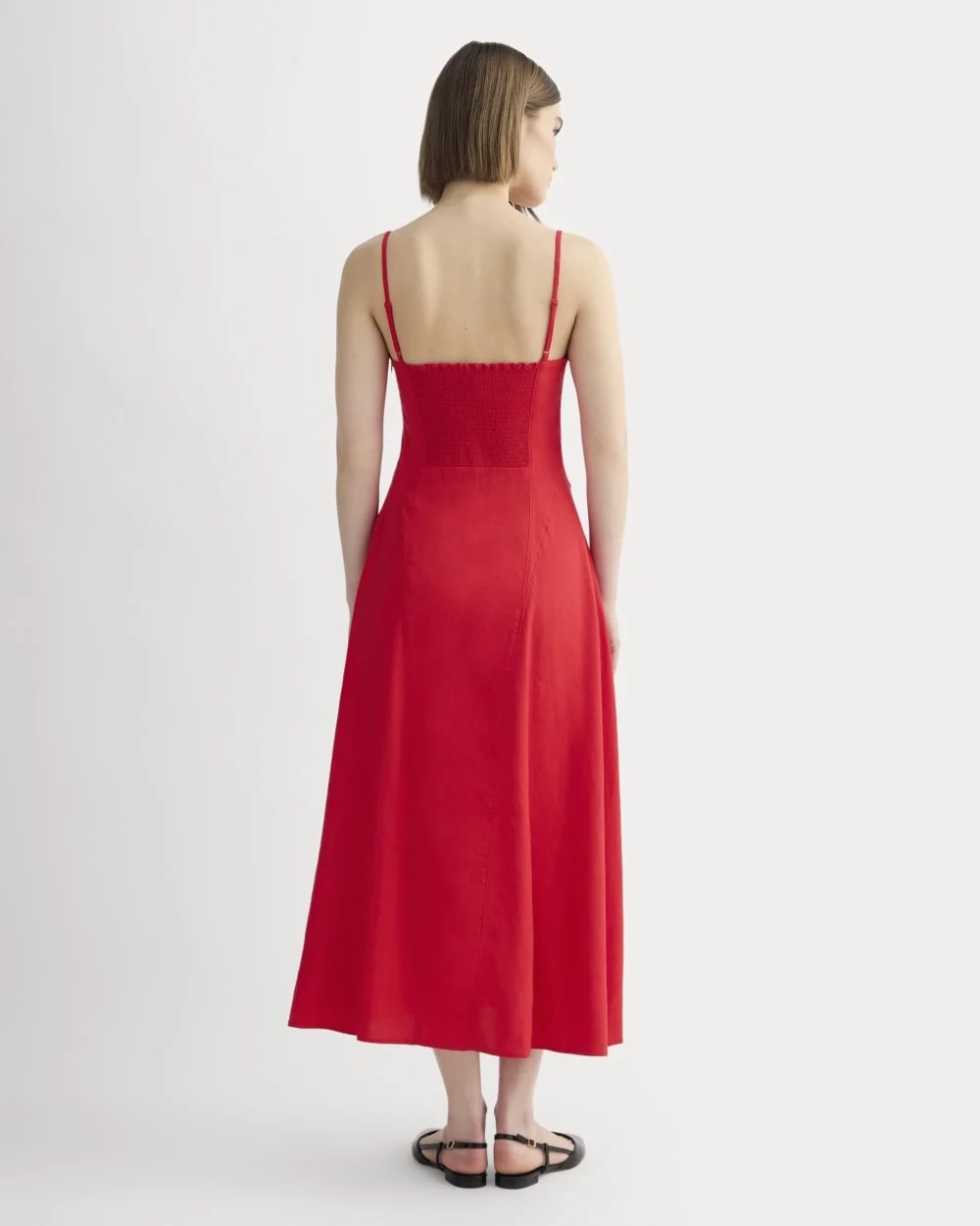 The Seamed Dress in Stretch Linen | Classic Red (3)