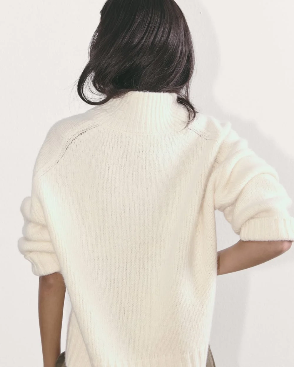 The Cloud Oversized Turtleneck | Bone (4)
