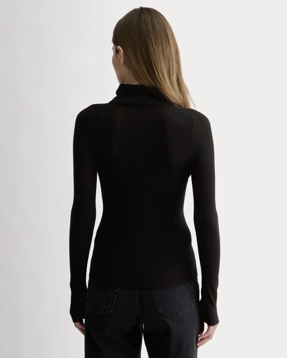The Turtleneck in Ultrasoft Merino | Black (2)