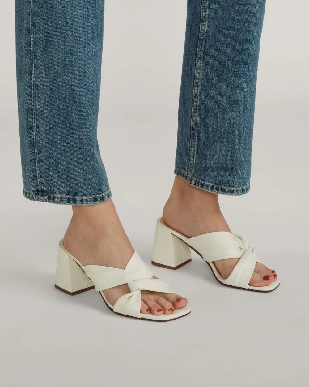 The Day Twist Heel | Canvas (4)