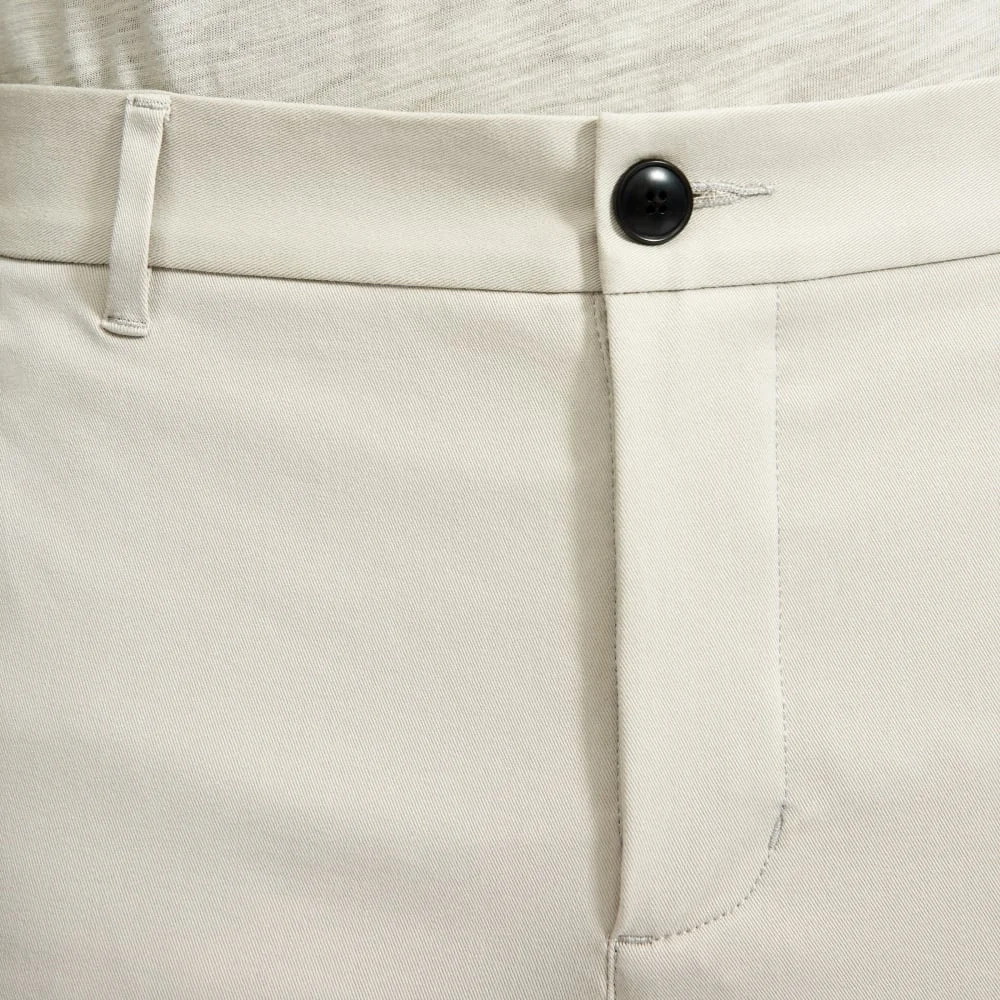 The 7” Slim-Fit Performance Chino Short | Stone (4)