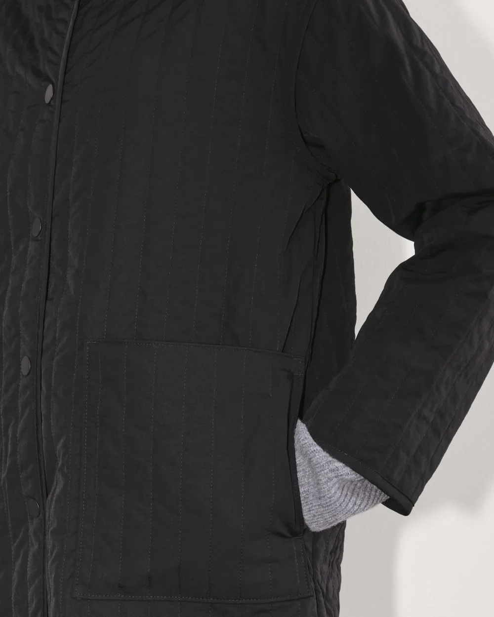 The Midi Quilted Liner | Black (3)