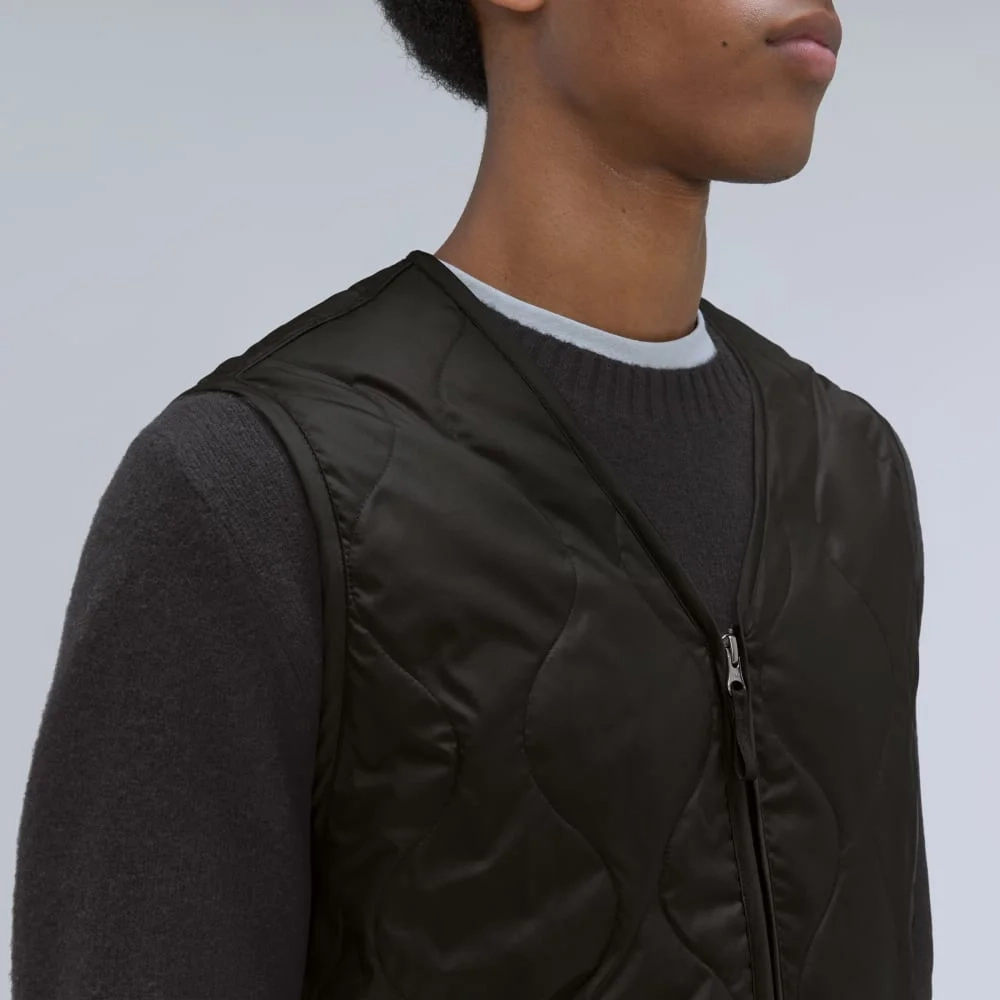 The ReNew Liner Vest | Black (4)