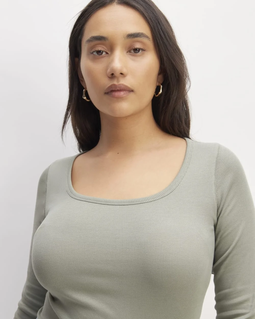 The Luxe Rib Long-Sleeve Scoop-Neck Tee | Sage Green (2)
