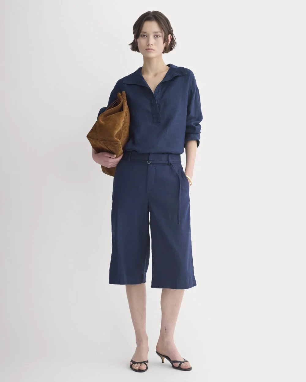 Popover Shirt in Linen | Navy (4)