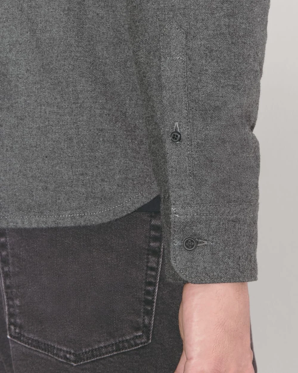 The Brushed Flannel Shirt | Heathered Graphite (2)